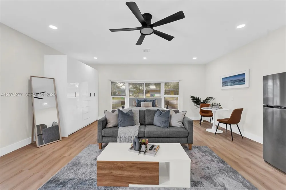 10430 Sunset Strip #S Sunrise, FL 33322