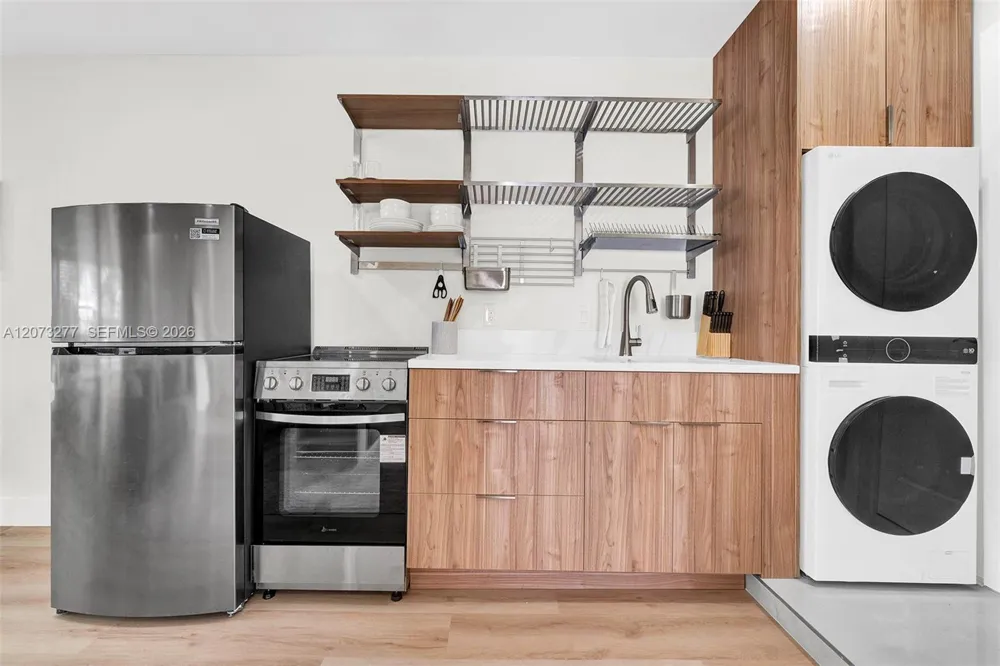 10430 Sunset Strip #S Sunrise, FL 33322
