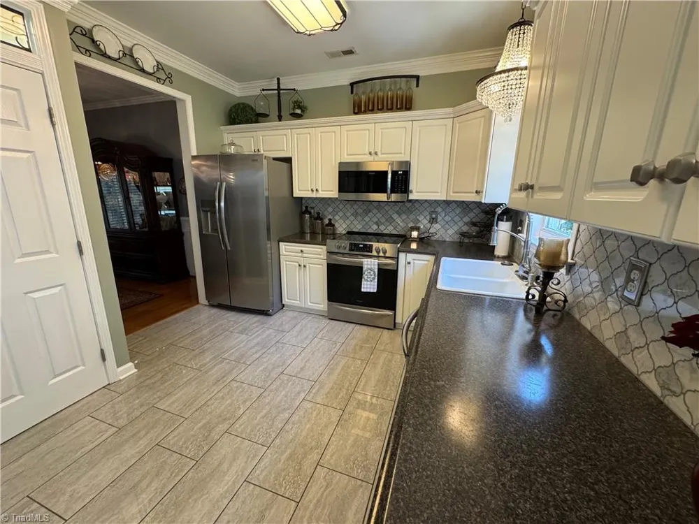 308 Cotswold Lane King, NC 27021