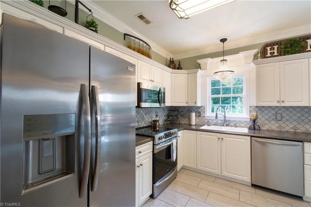 308 Cotswold Lane King, NC 27021