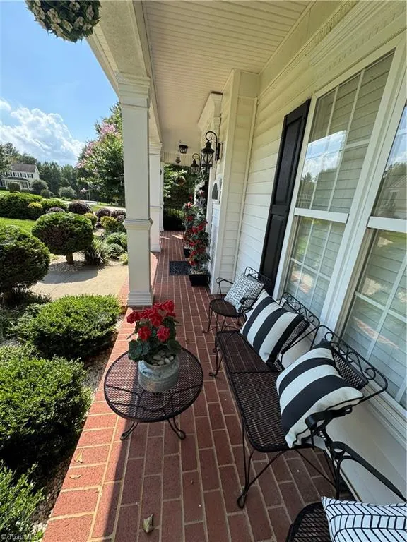 308 Cotswold Lane King, NC 27021