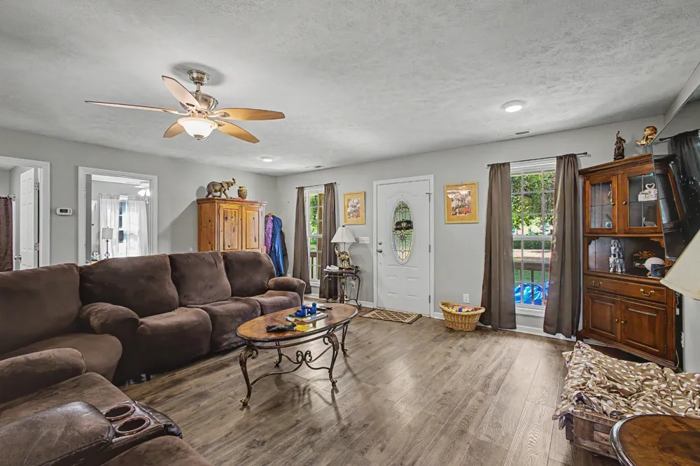 7719 Elkton Pike Prospect, TN 38477