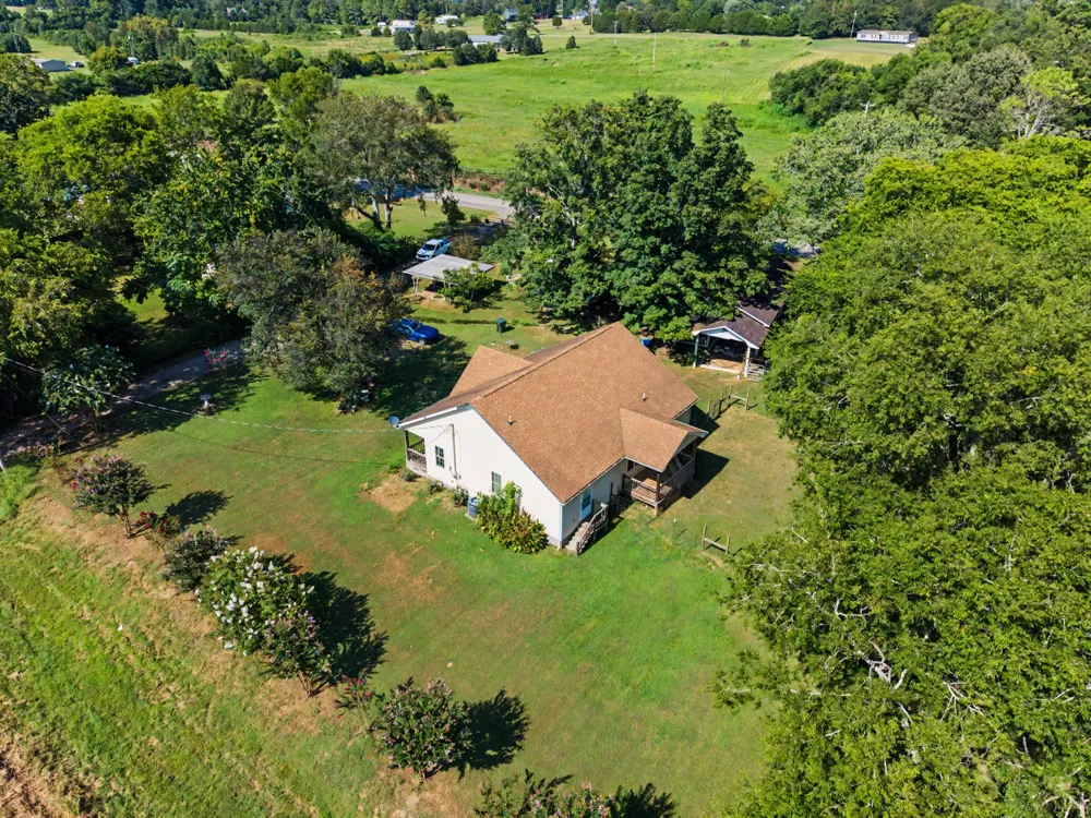 7719 Elkton Pike Prospect, TN 38477