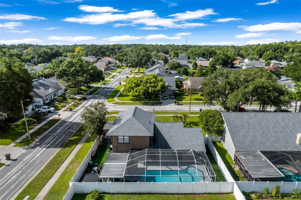 6301 NESTING COURT Tampa, FL 33625