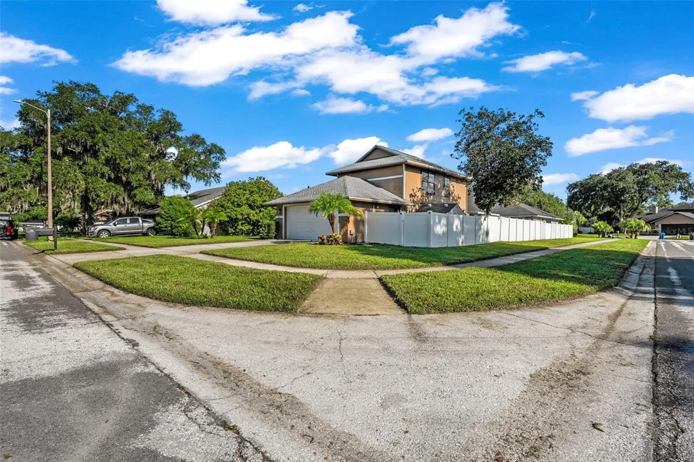 6301 NESTING COURT Tampa, FL 33625