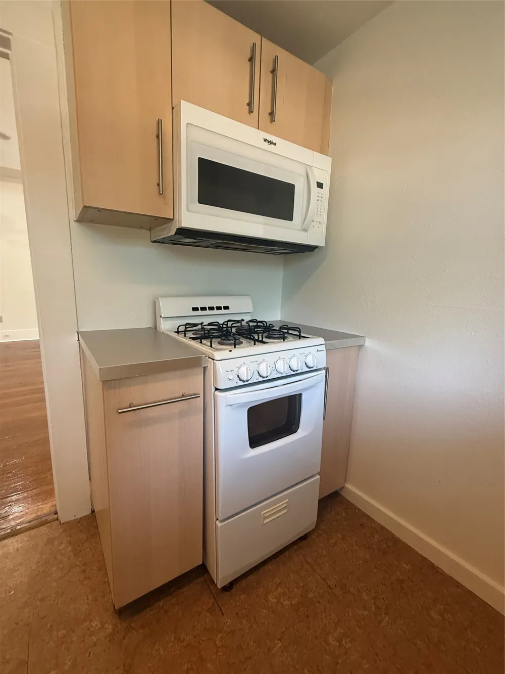 715 W Hickory #A4 Denton, TX 76201