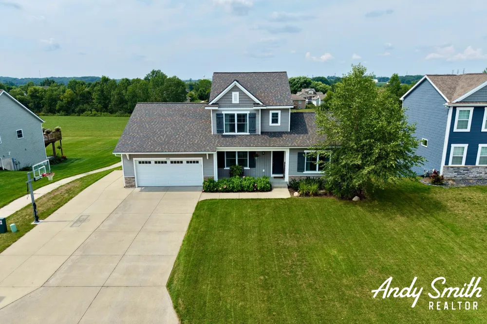 2561 Green Rush Lane Zeeland, MI 49464