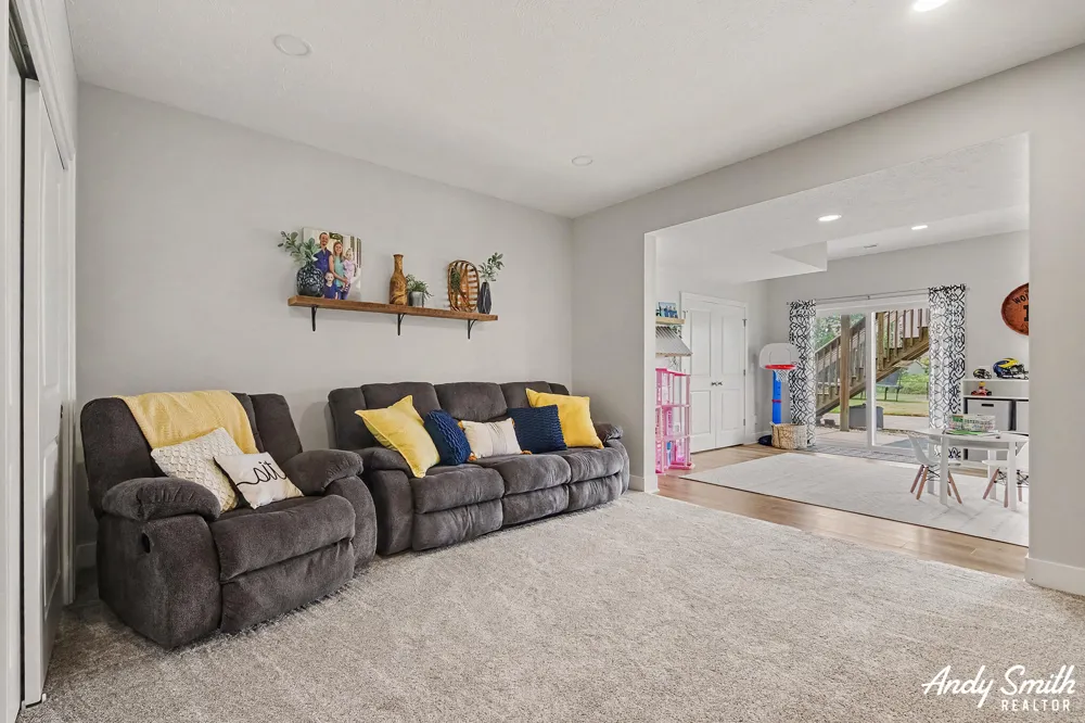 2561 Green Rush Lane Zeeland, MI 49464
