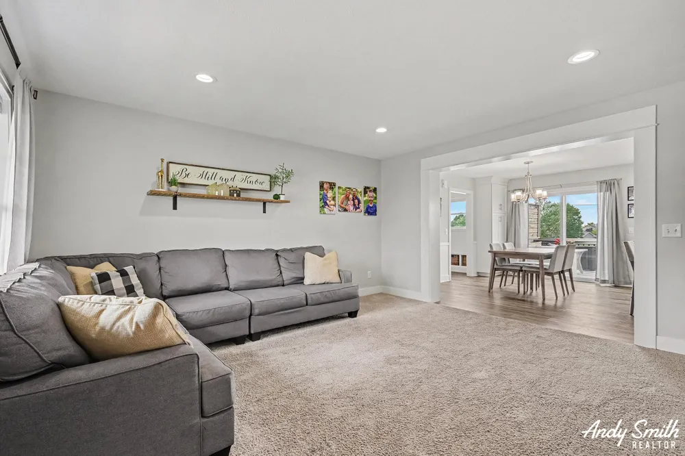 2561 Green Rush Lane Zeeland, MI 49464
