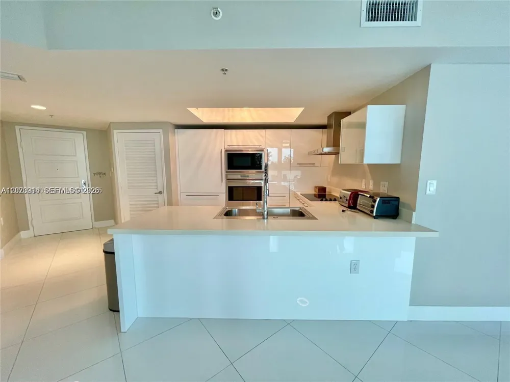 150 Sunny Isles Blvd #1-501 Sunny Isles Beach, FL 33160
