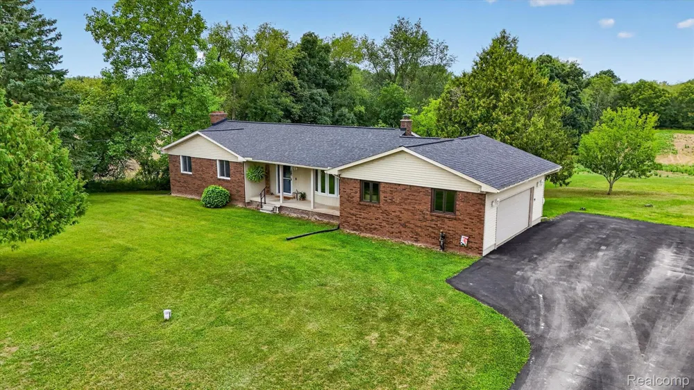 6895 Stow Road Conway Township, MI 48836