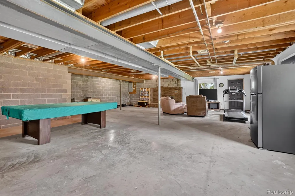 6895 Stow Road Conway Township, MI 48836