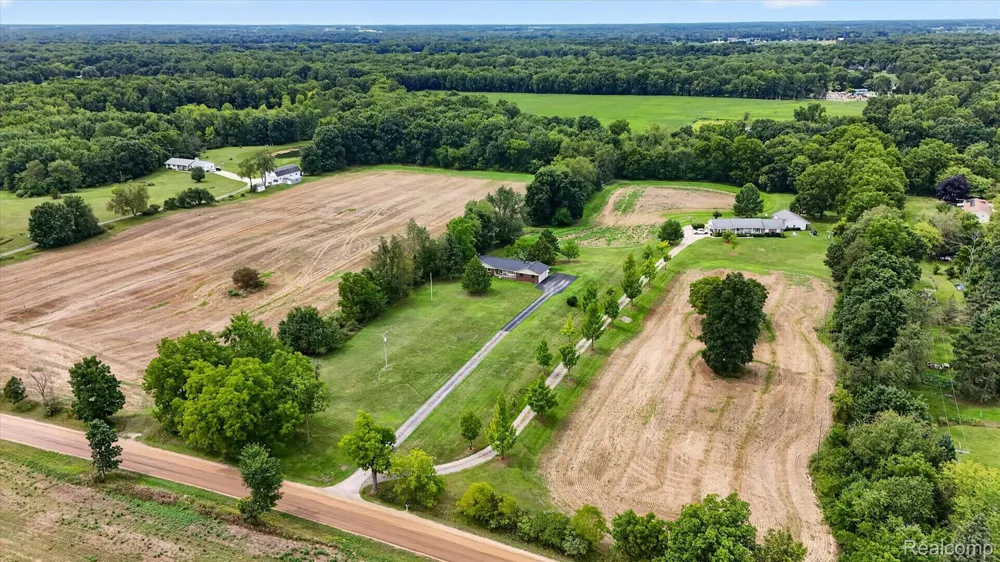 6895 Stow Road Conway Township, MI 48836