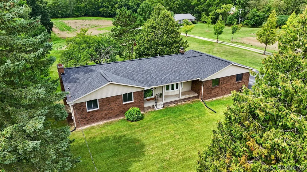6895 Stow Road Conway Township, MI 48836