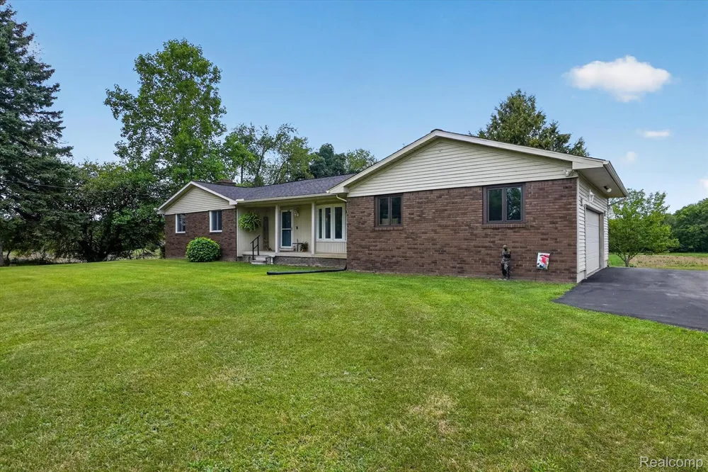6895 Stow Road Conway Township, MI 48836