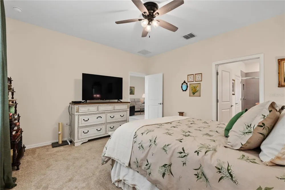 5285 SUNSHINE DRIVE Wildwood, FL 34785