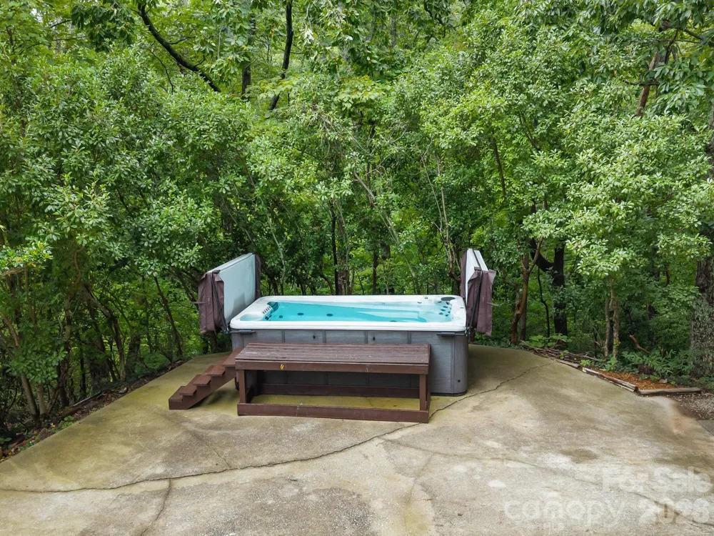 12 E Park Drive Tryon, NC 28782