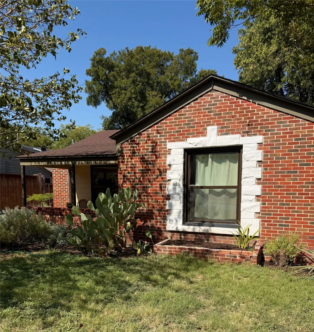 1427 Arizona Avenue Dallas, TX 75216