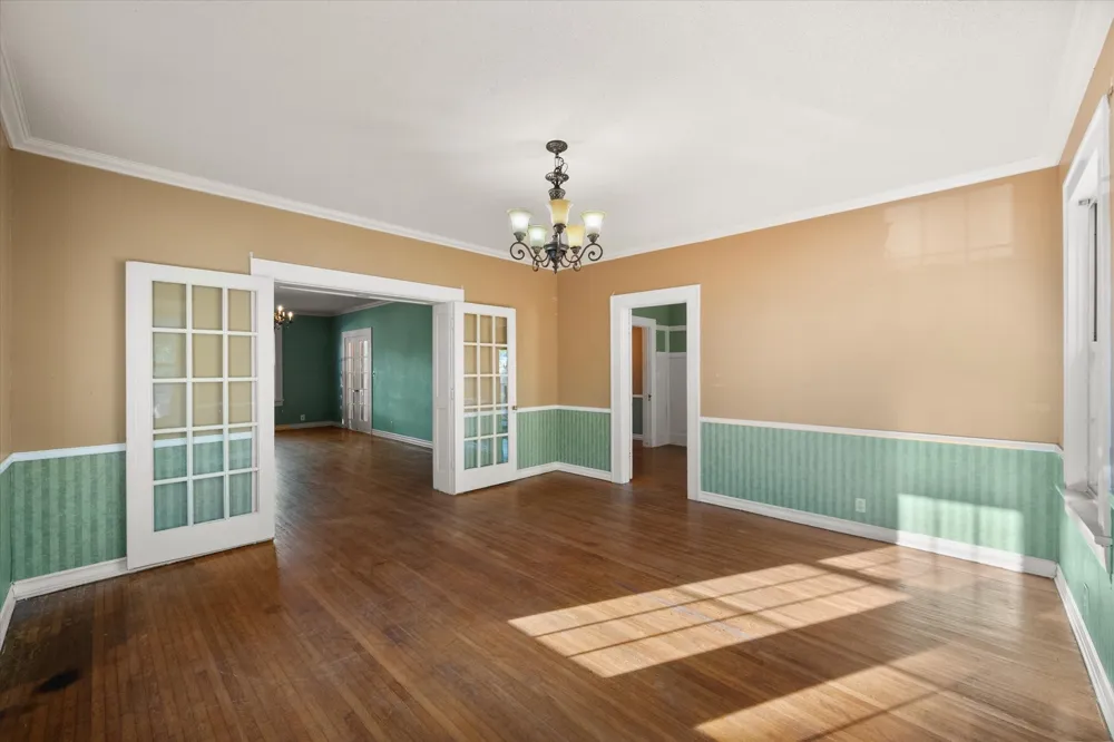 1452 W 2nd Avenue Corsicana, TX 75110