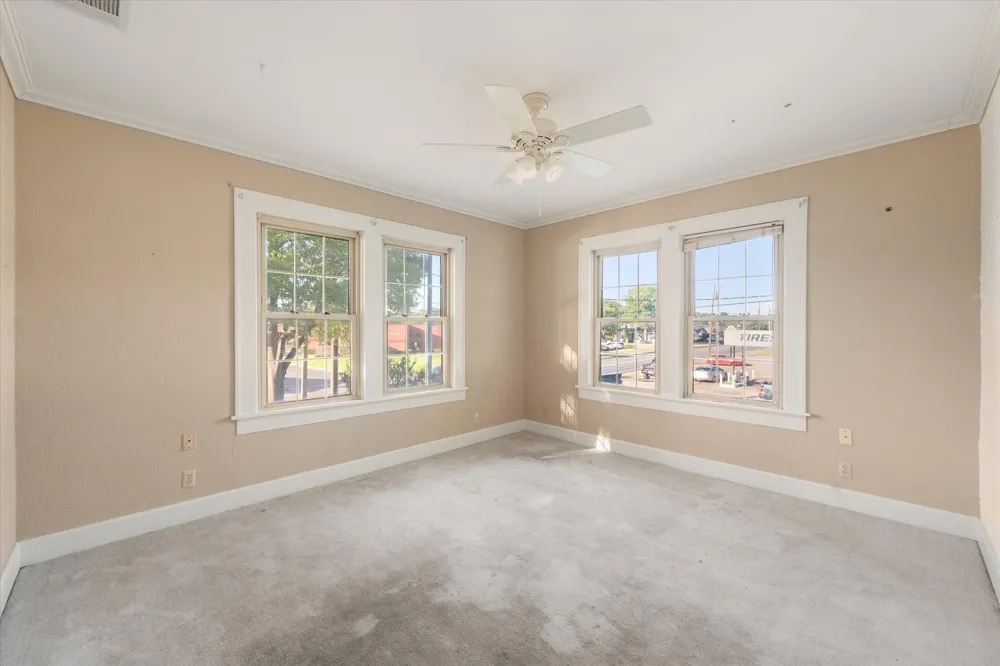1452 W 2nd Avenue Corsicana, TX 75110