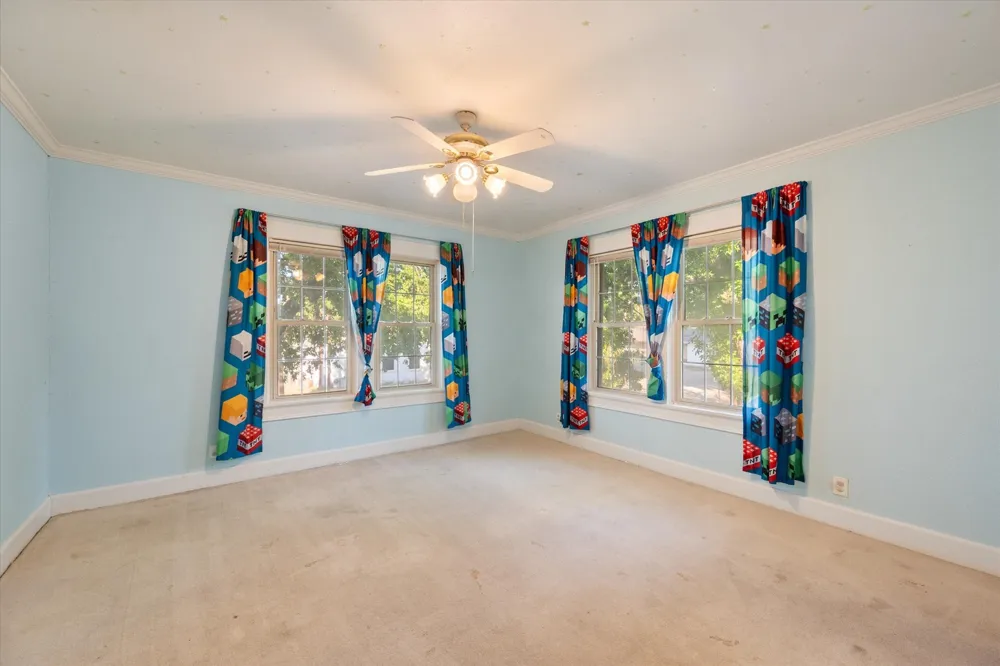 1452 W 2nd Avenue Corsicana, TX 75110