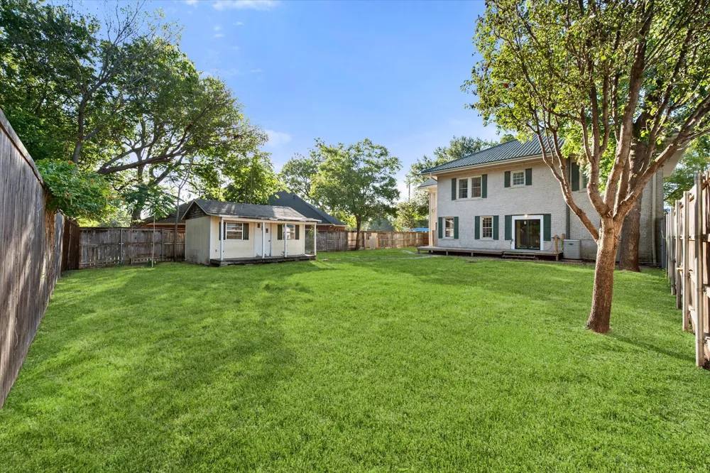 1452 W 2nd Avenue Corsicana, TX 75110