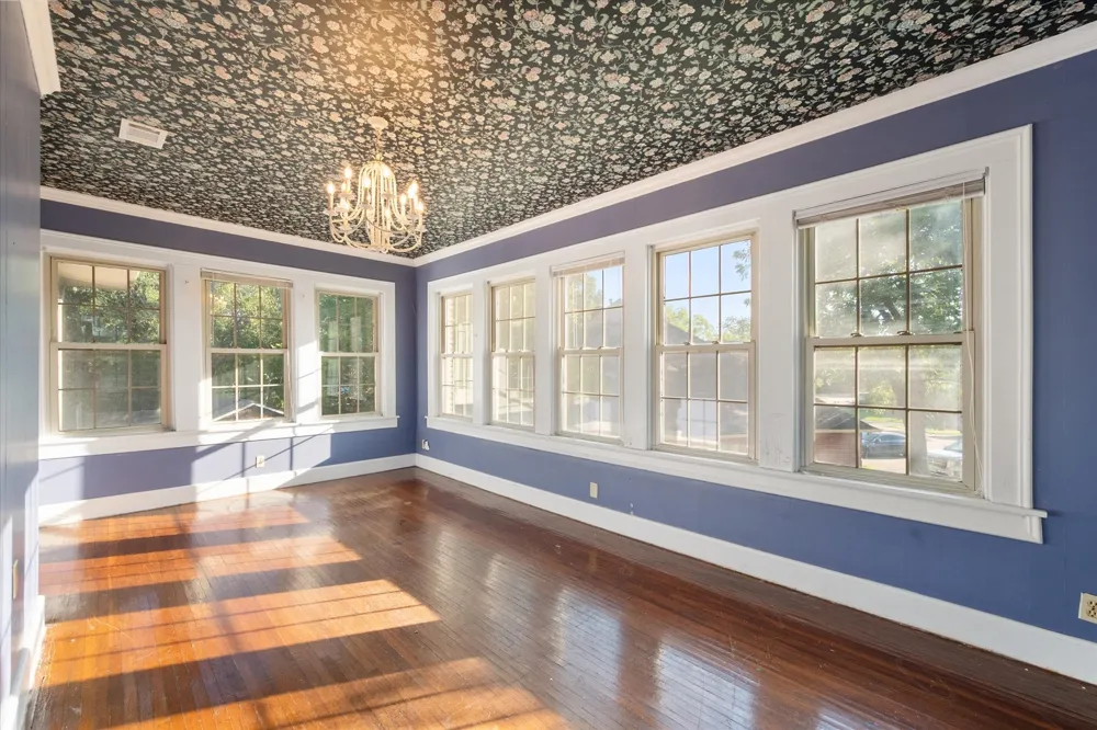 1452 W 2nd Avenue Corsicana, TX 75110