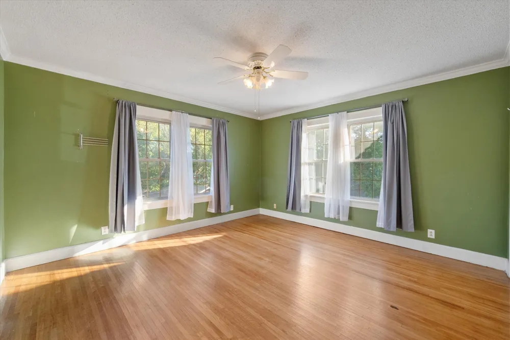 1452 W 2nd Avenue Corsicana, TX 75110