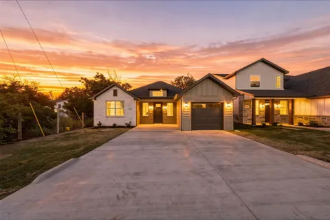 5559 Mercedes Circle