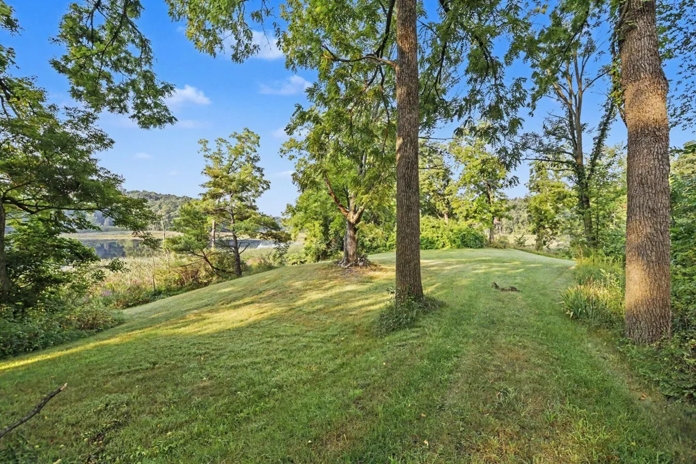 5300 Lammers Road Hastings, MI 49058