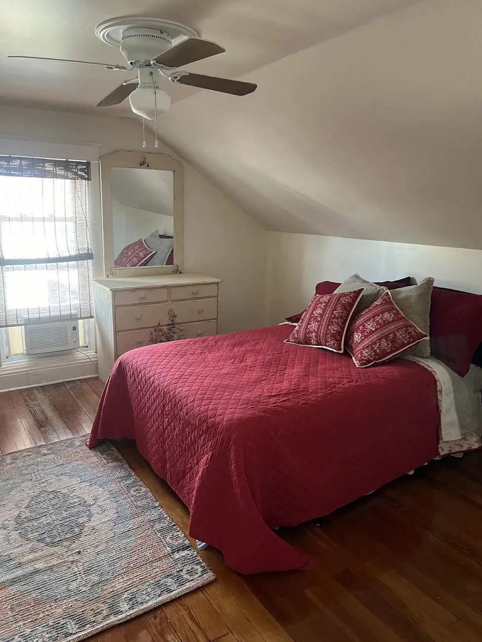 412 5th Street Grand Haven, MI 49417