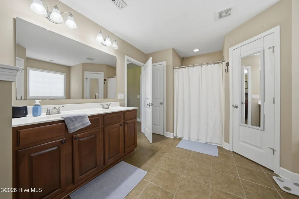 215 Preswick Drive Rocky Point, NC 28457