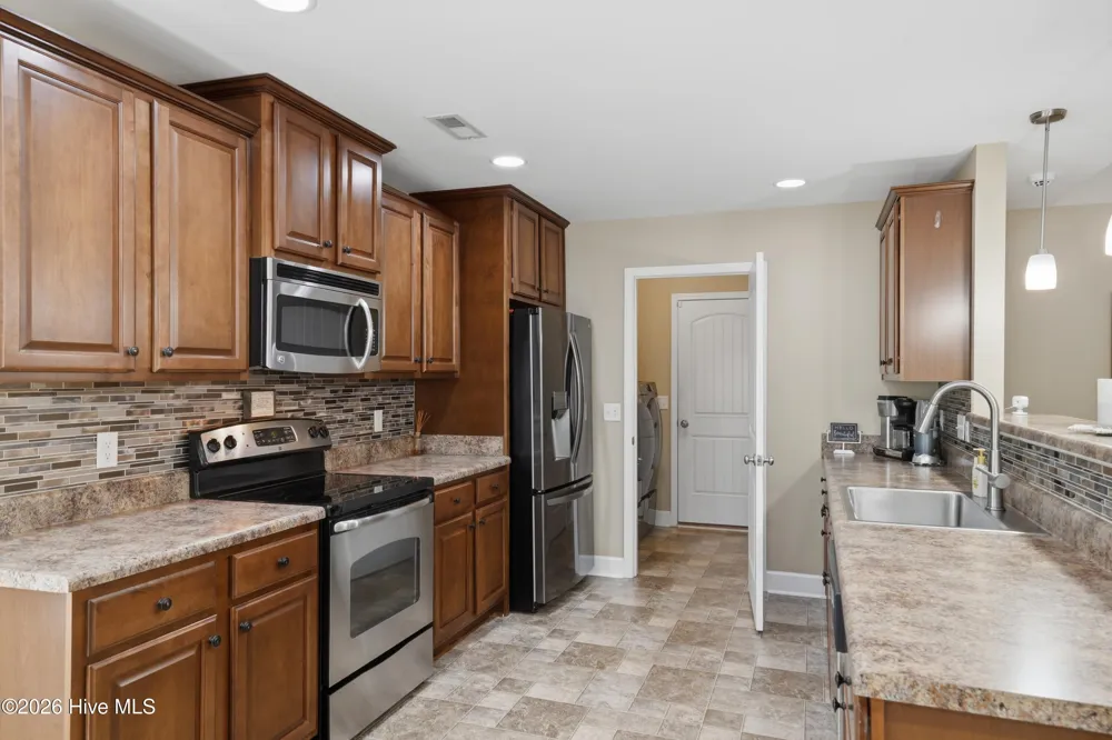 215 Preswick Drive Rocky Point, NC 28457