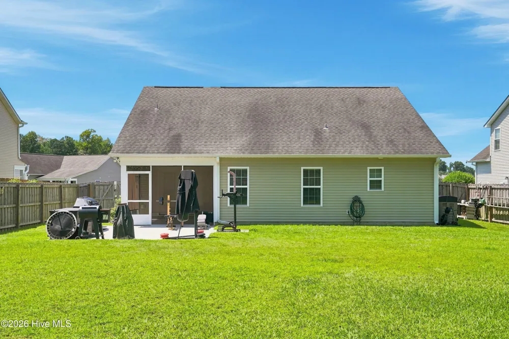 215 Preswick Drive Rocky Point, NC 28457
