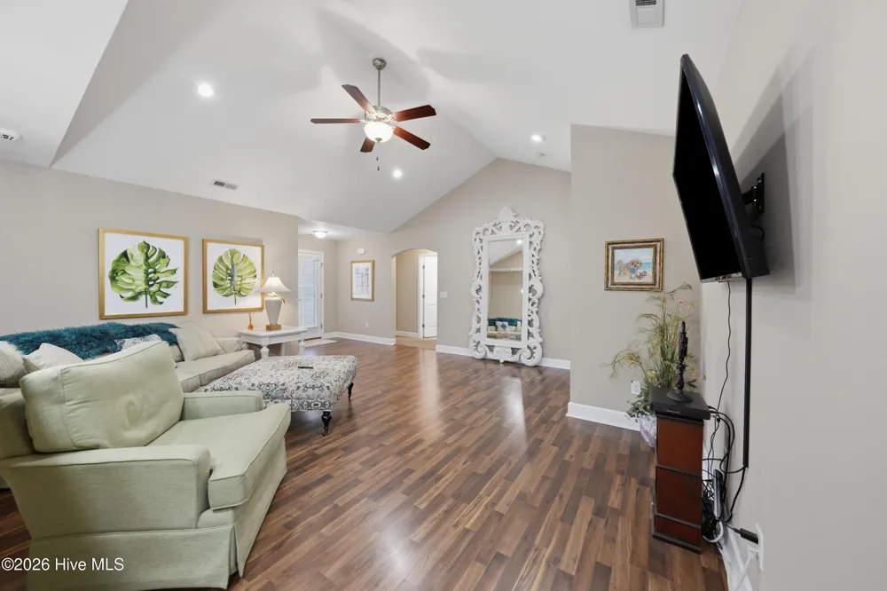 215 Preswick Drive Rocky Point, NC 28457