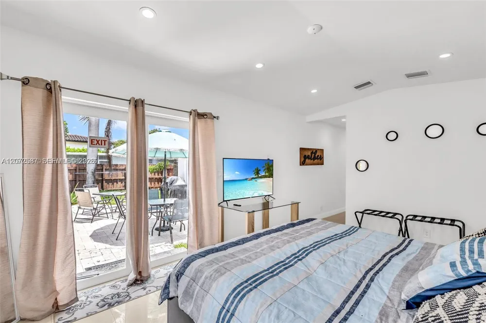 1413 Funston Hollywood, FL 33020