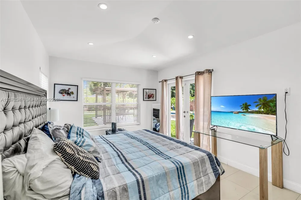 1413 Funston Hollywood, FL 33020