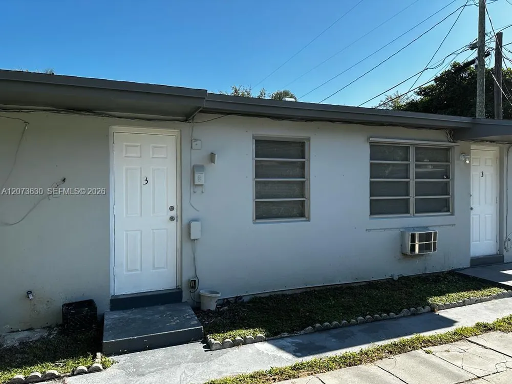 2115 17th Ct #3 Hollywood, FL 33020