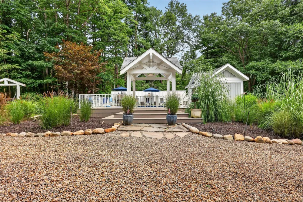 13724 Minnich Road Sawyer, MI 49125