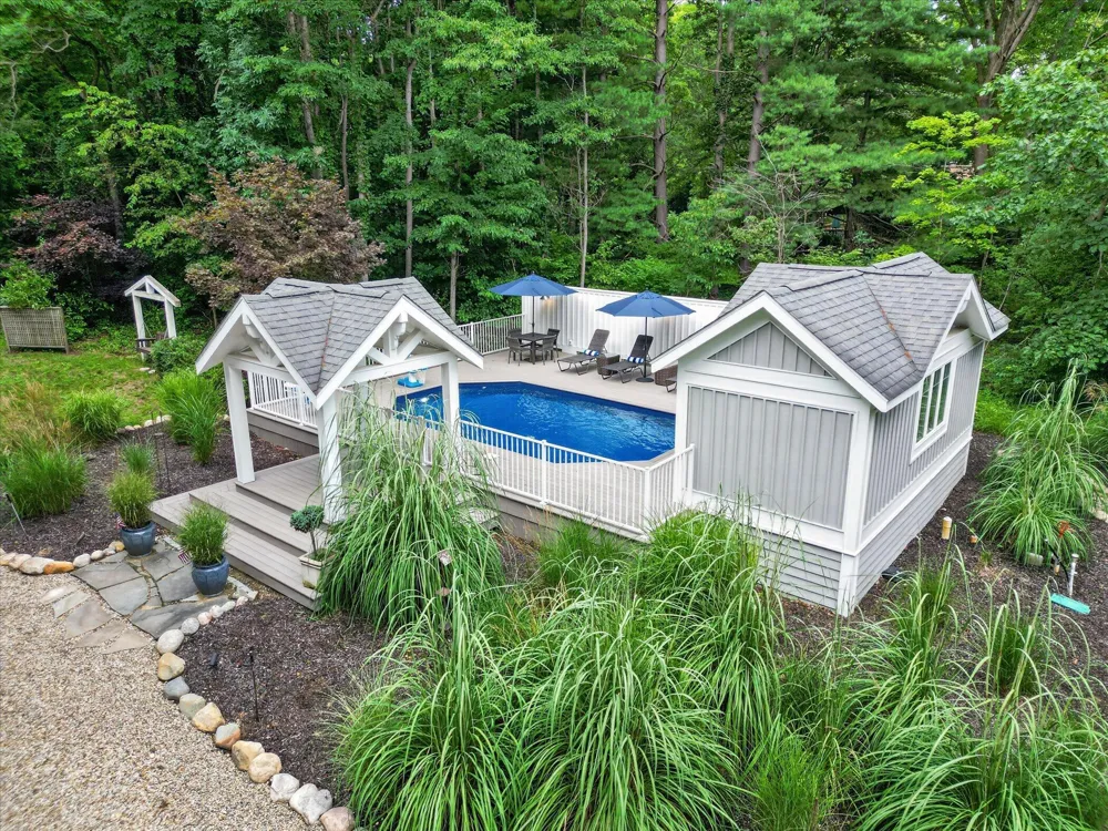 13724 Minnich Road Sawyer, MI 49125