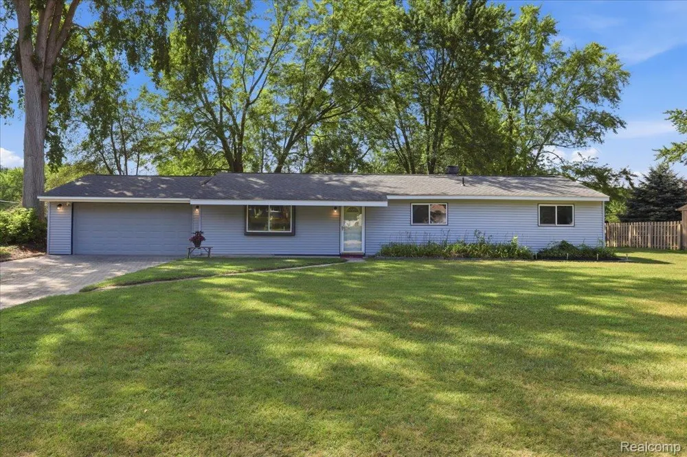 4845 Pelton Road Independence Charter Township, MI 48346