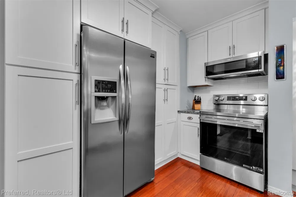 8822 Pontiac Lake Road White Lake Charter Township, MI 48386