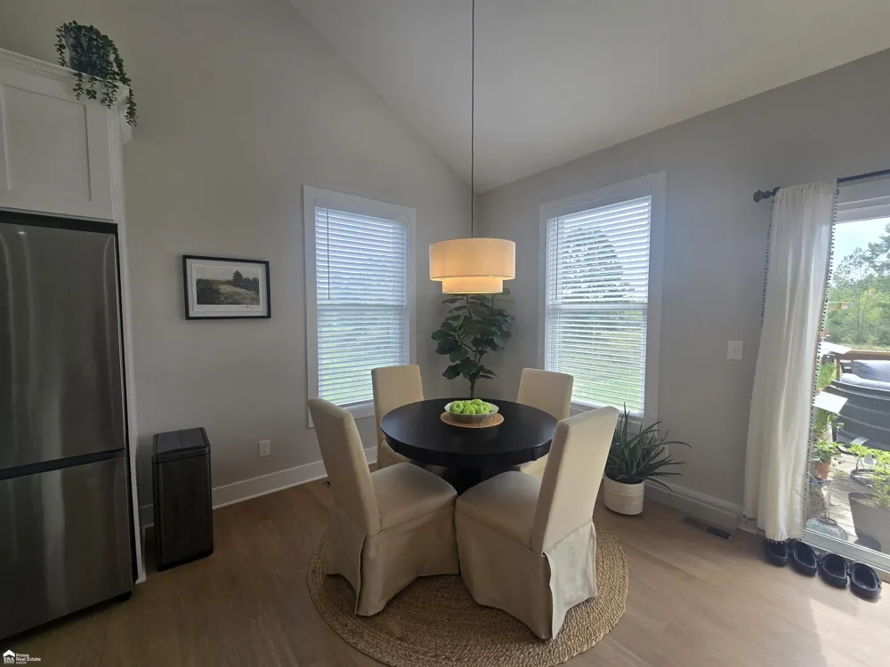 615 Pineview Drive Belding City, MI 48809