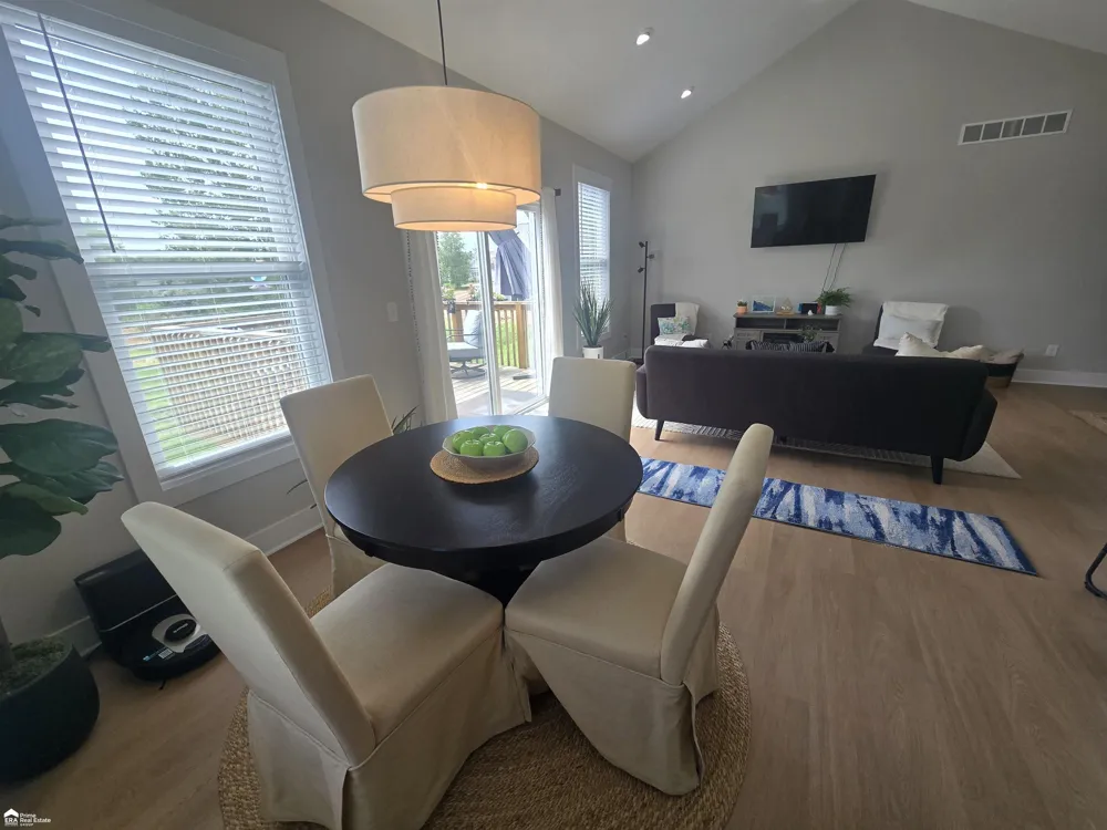 615 Pineview Drive Belding City, MI 48809