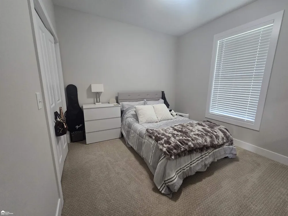 615 Pineview Drive Belding City, MI 48809