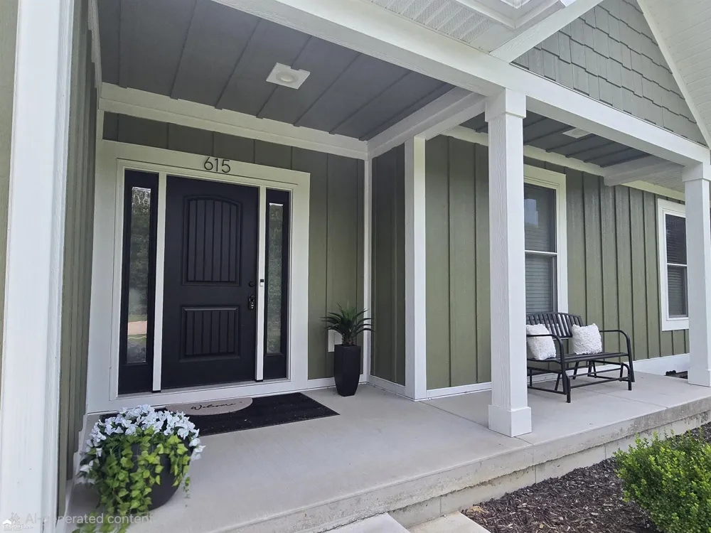 615 Pineview Drive Belding City, MI 48809