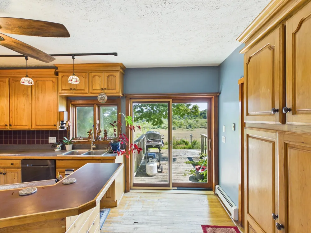 4200 Putnam Road Leelanau Township, MI 49682