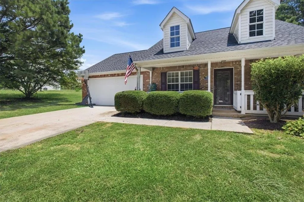 306 Ponderosa Tr Jackson, GA 30233