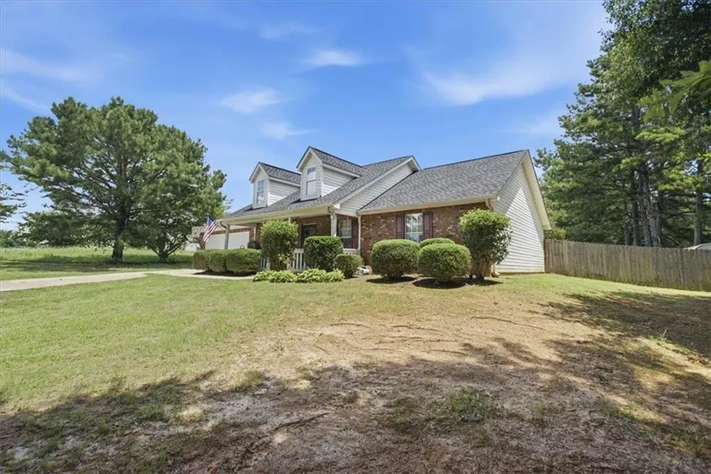 306 Ponderosa Tr Jackson, GA 30233