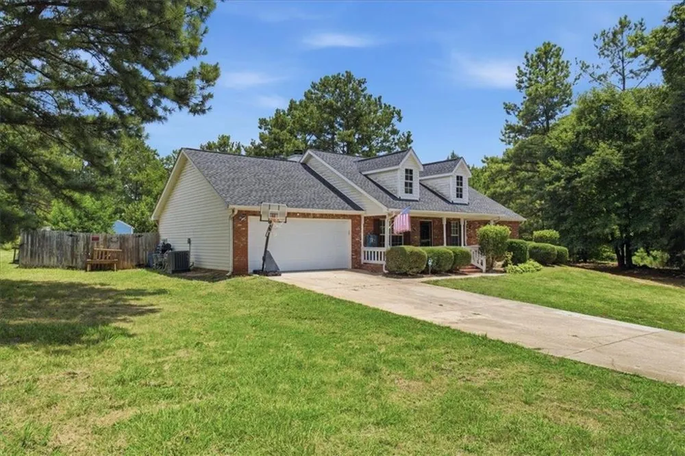 306 Ponderosa Tr Jackson, GA 30233